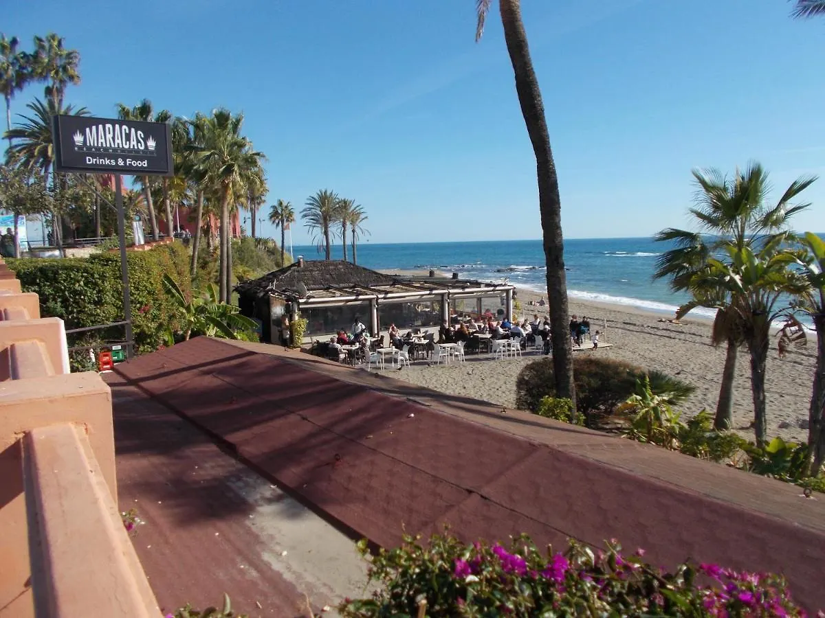 Benal Beach, Luxury Sea & Mountain View Beachside 1 Bedroom Apartment Benalmádena