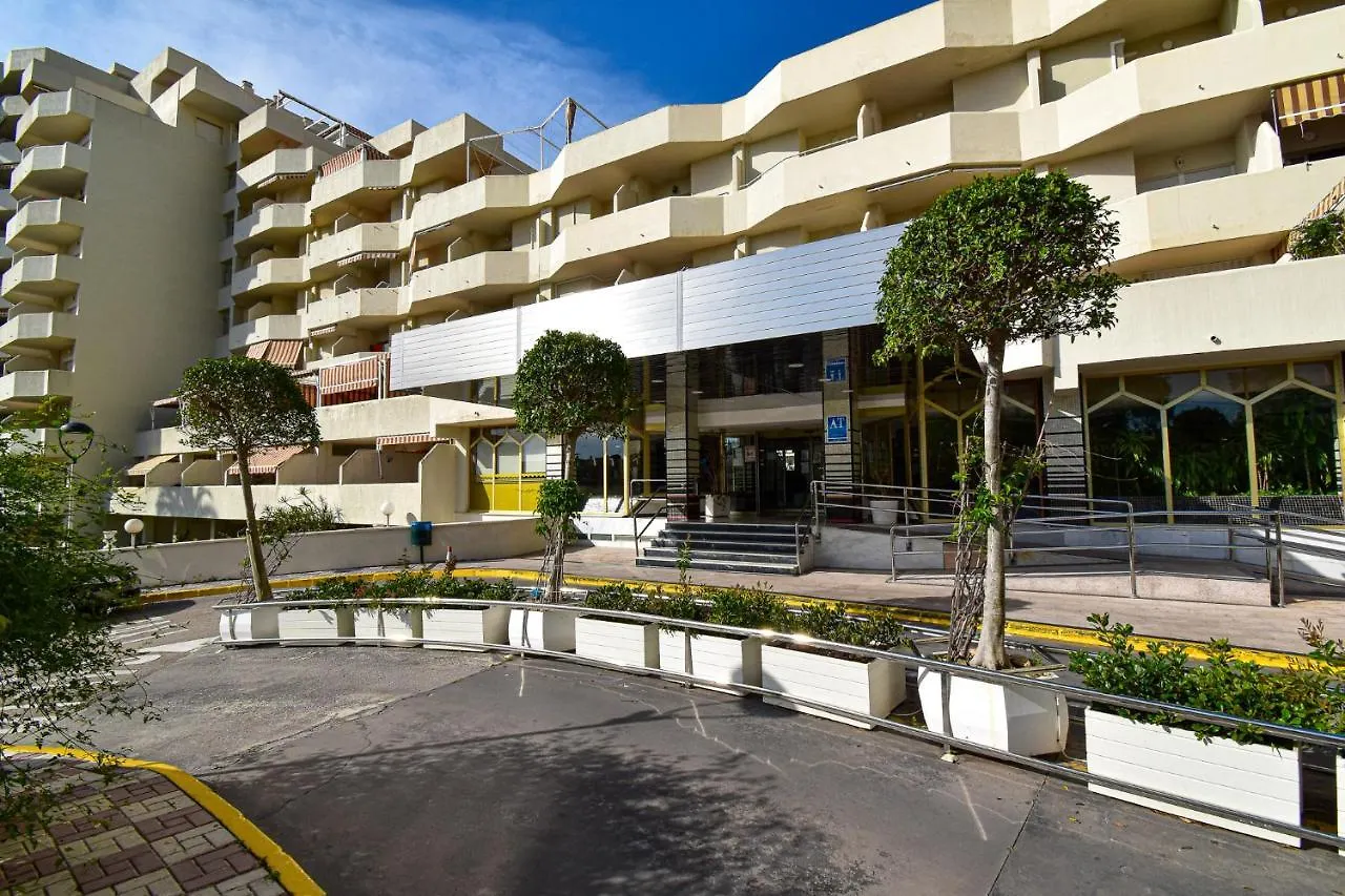 Benal Beach, Luxury Sea & Mountain View Beachside 1 Bedroom Apartment Benalmadena