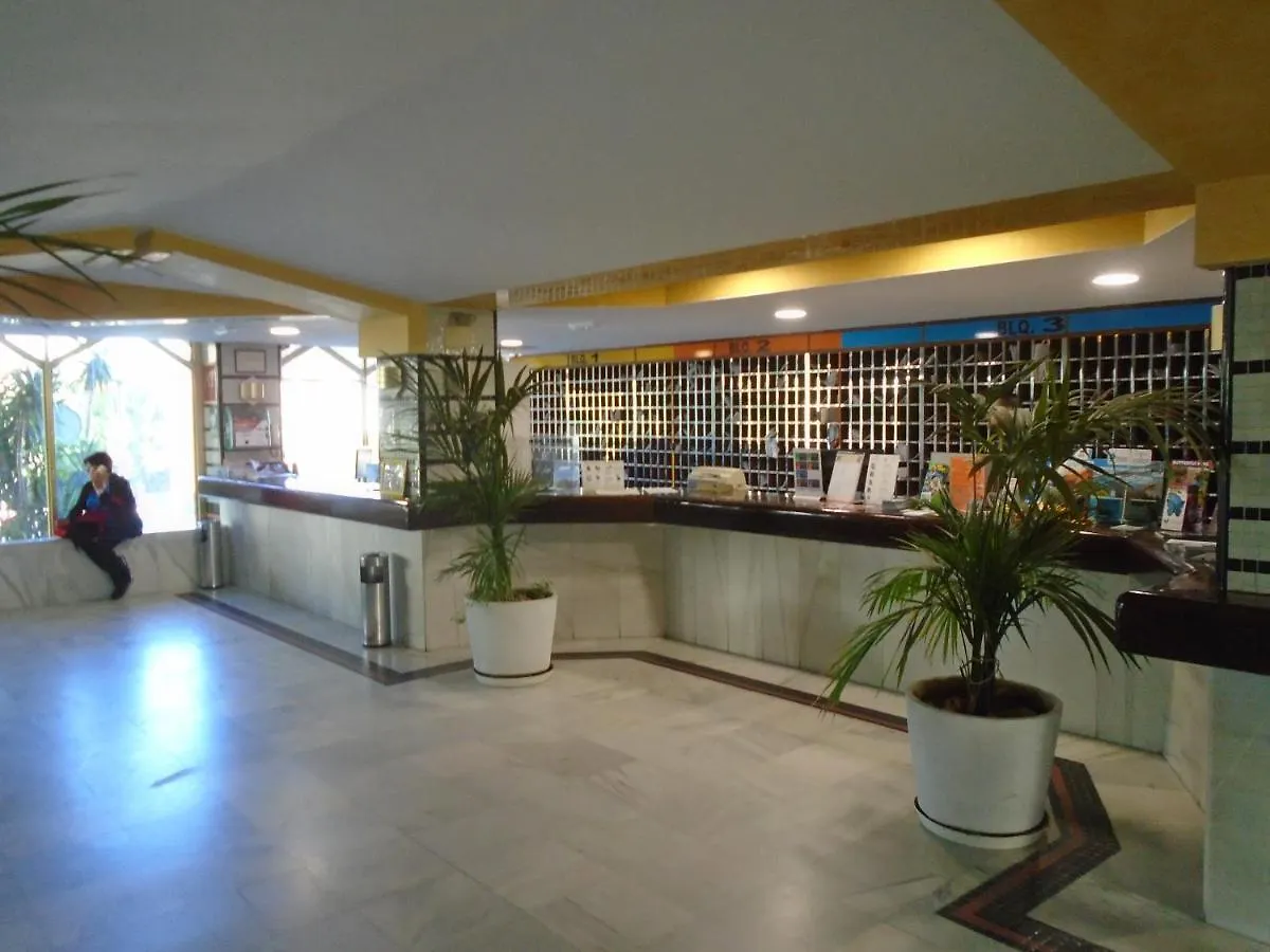 Benal Beach, Luxury Sea & Mountain View Beachside 1 Bedroom Apartment Benalmadena 0*,  Spain